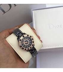 Dior brendin  qol saatı