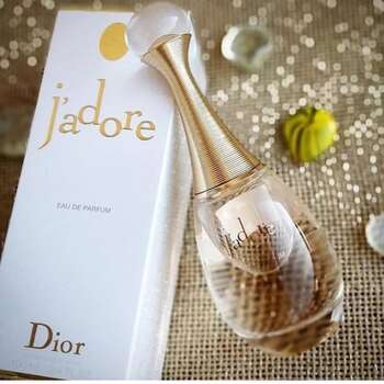 Dior parfumsdən Jadore