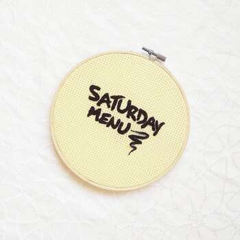 "Saturday Menu" yazılı panno