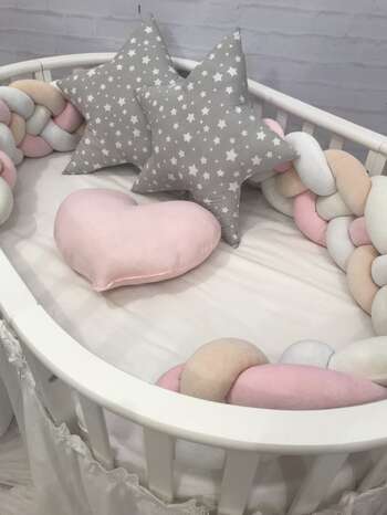 Декоративные подушки Бортик коса из 4 плетений на любой вид кроватки