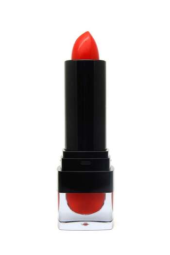 Kiss Lipsticks Parlaq qırmızı - Pillar Box “W7”